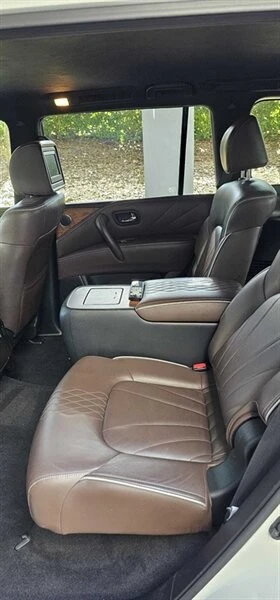 2015 Infiniti QX80 - Image 13 of 18