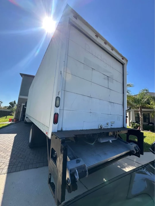2015 International 4300 - Image 3 of 5