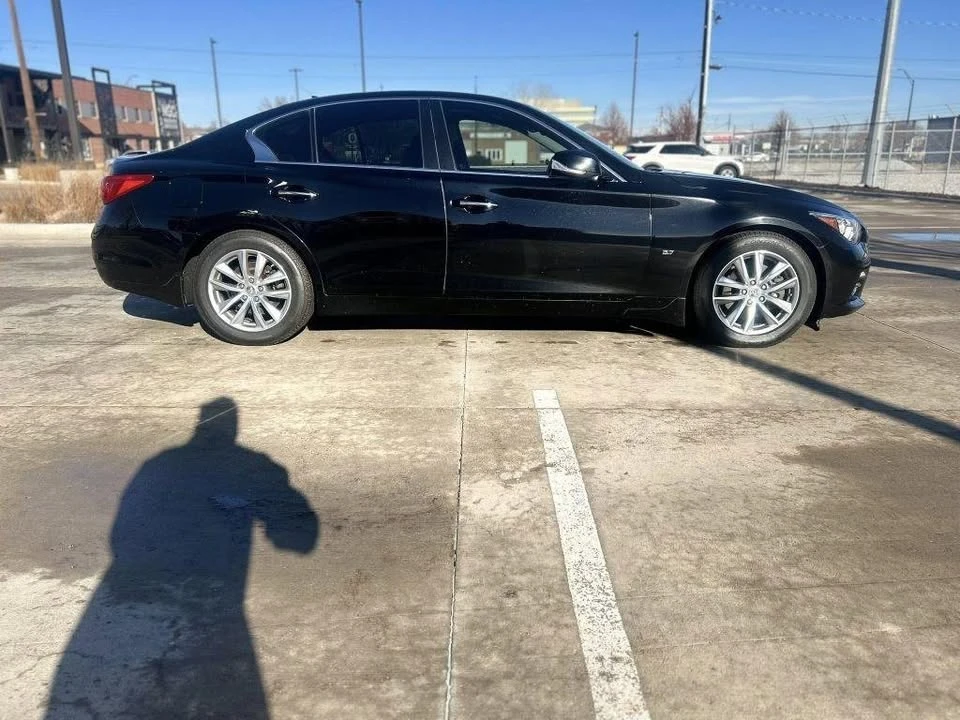 2015 Infiniti Q50 - Image 4 of 12