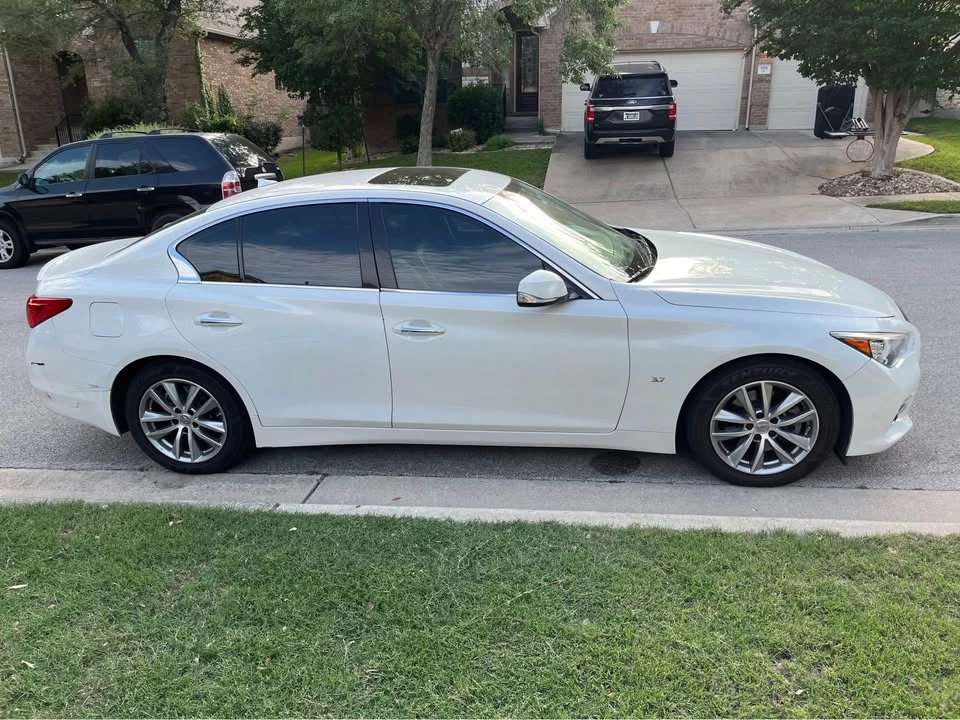 2015 Infiniti Q50 - Image 2 of 7
