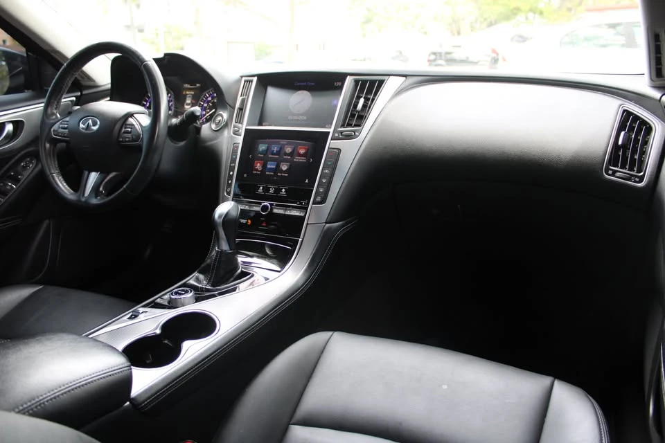 2015 Infiniti Q50 - Image 12 of 17
