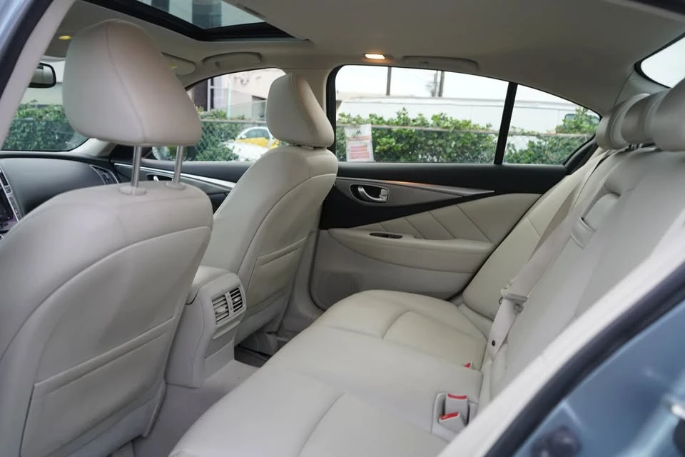 2015 Infiniti Q50 - Image 9 of 19