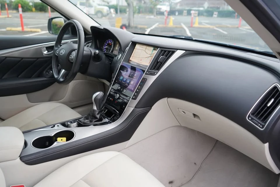 2015 Infiniti Q50 - Image 11 of 19