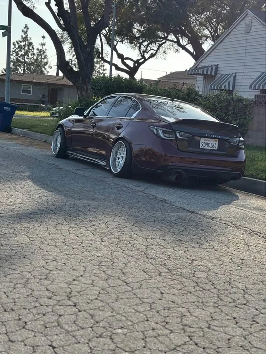 2015 Infiniti Q50 - Image 2 of 18