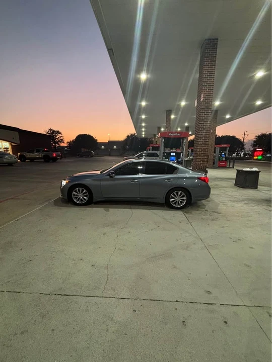 2015 Infiniti Q50 - Image 3 of 9