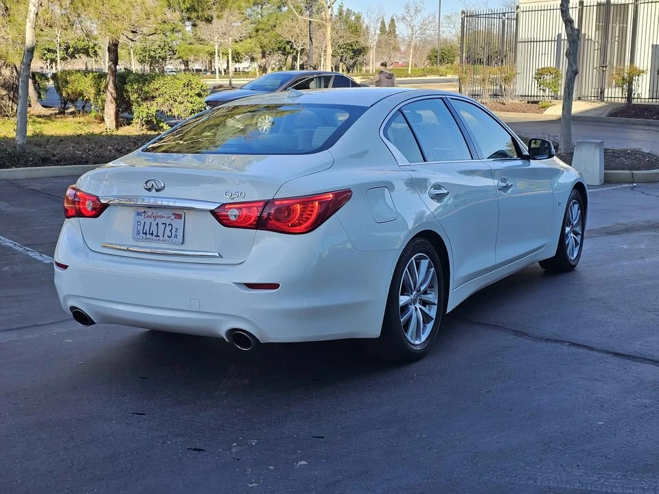 2015 Infiniti Q50 - Image 2 of 11
