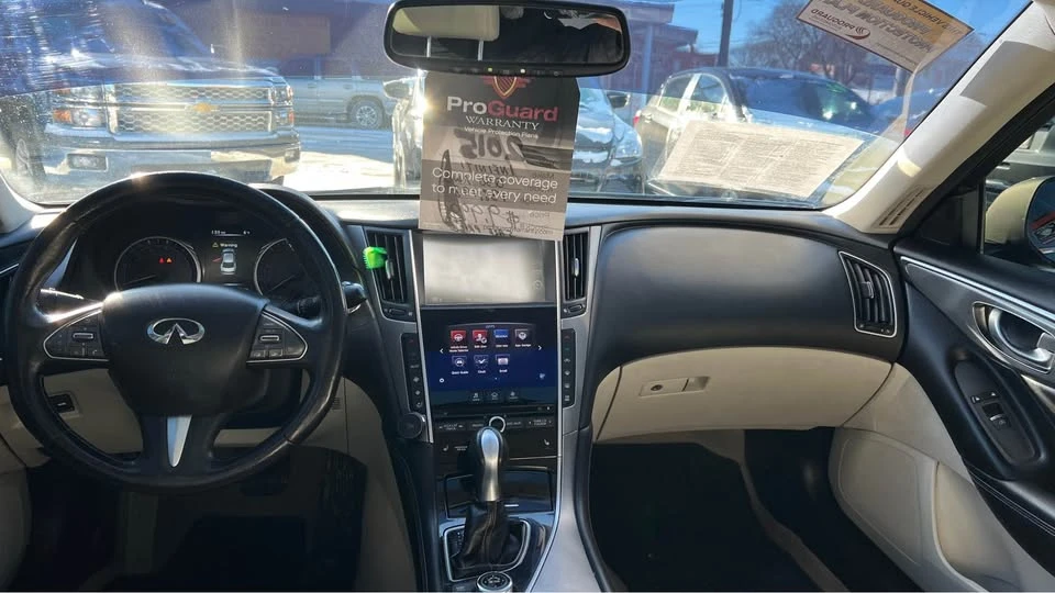 2015 Infiniti Q50 - Image 10 of 20