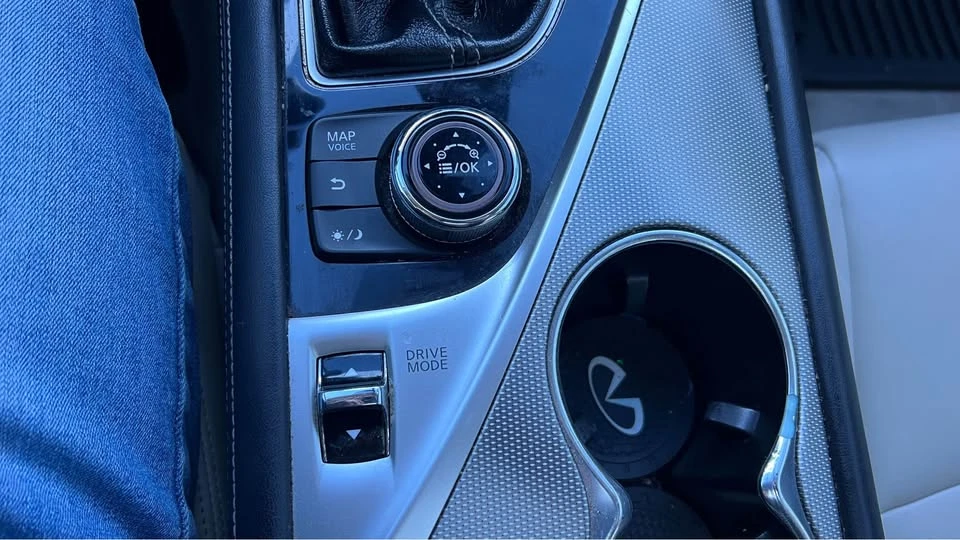 2015 Infiniti Q50 - Image 17 of 20