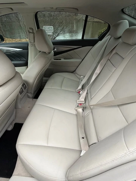2015 Infiniti Q50 - Image 9 of 12