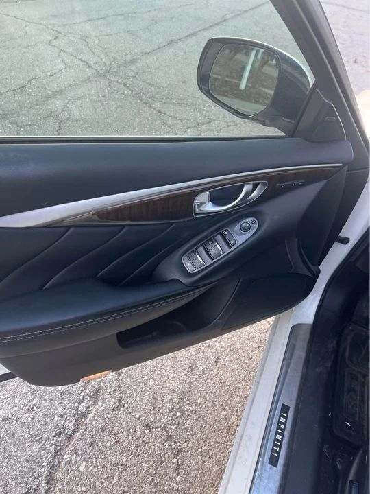 2015 Infiniti Q50 - Image 12 of 15