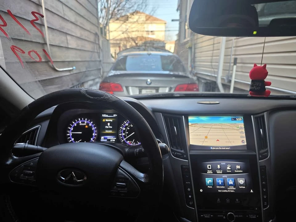 2015 Infiniti Q50 - Image 17 of 17