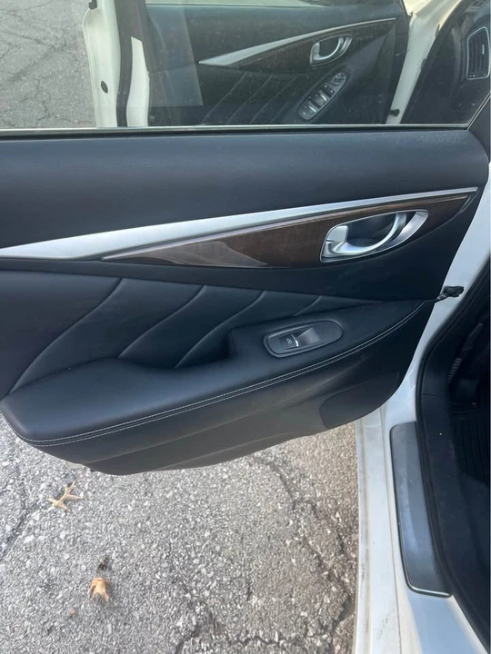 2015 Infiniti Q50 - Image 11 of 15
