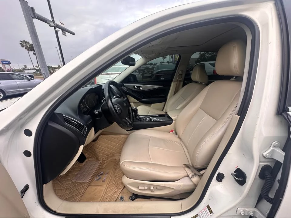 2015 Infiniti Q50 - Image 9 of 11