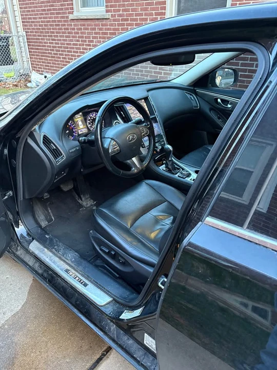 2015 Infiniti Q50 - Image 9 of 16