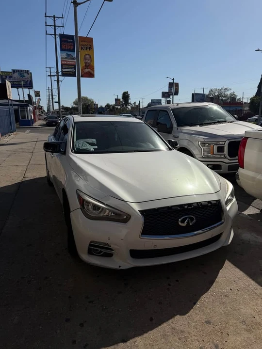 2015 Infiniti Q50 - Image 3 of 3