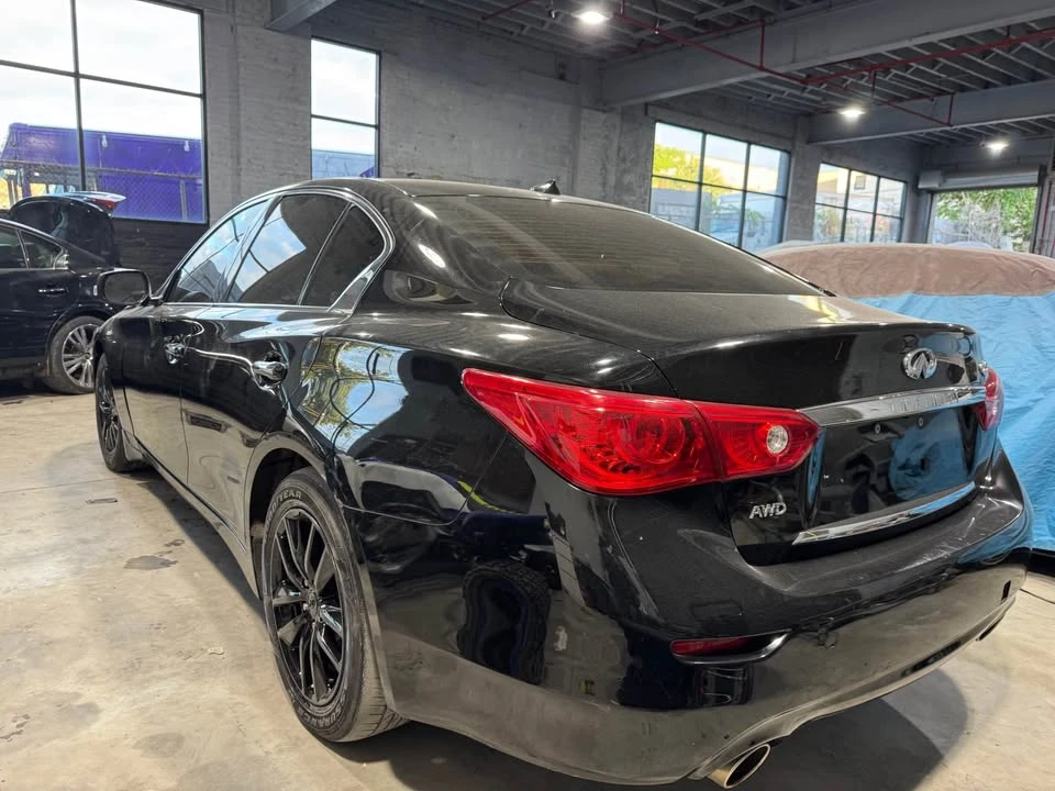 2015 Infiniti Q50 - Image 2 of 2