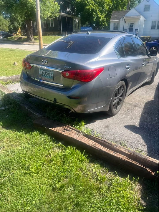 2015 Infiniti Q50 - Image 4 of 8