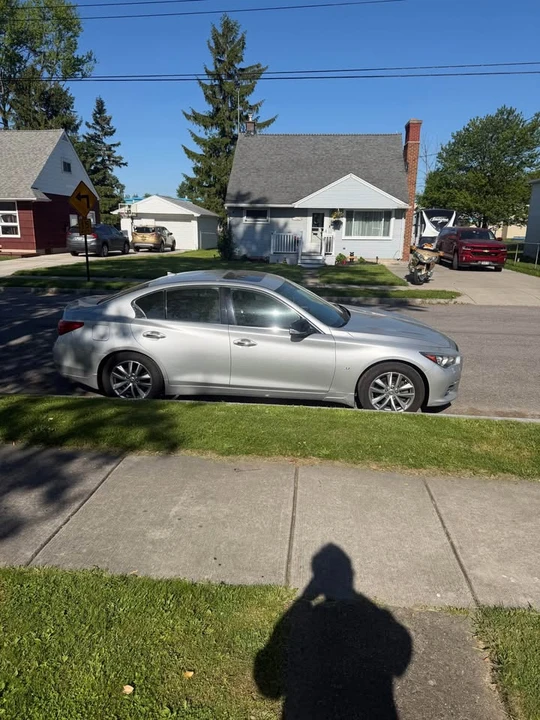 2015 Infiniti Q50 - Image 2 of 9