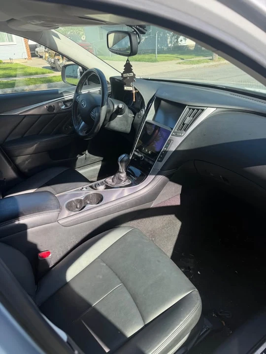 2015 Infiniti Q50 - Image 8 of 9