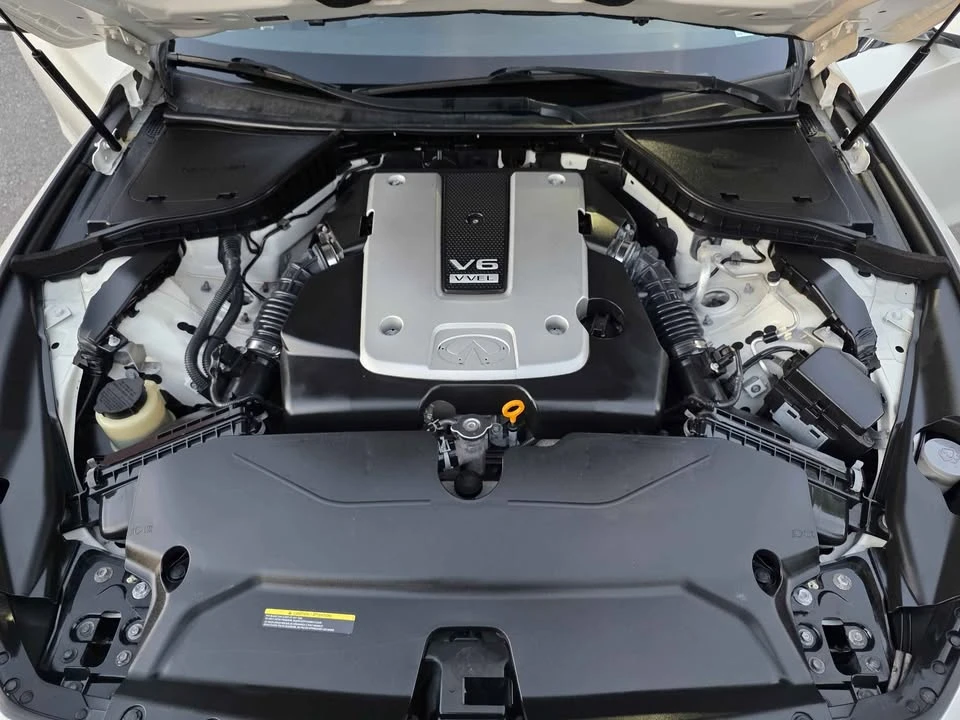 2015 Infiniti Q50 - Image 8 of 15