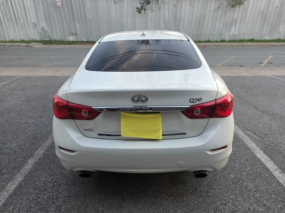 2015 Infiniti Q50 - Image 12 of 15