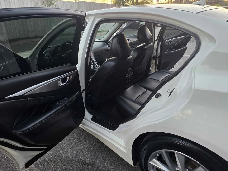 2015 Infiniti Q50 - Image 10 of 15