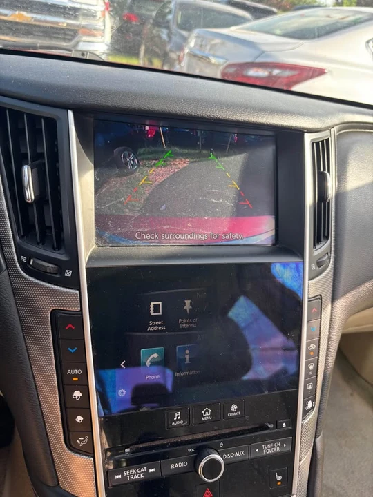 2015 Infiniti Q50 - Image 11 of 17