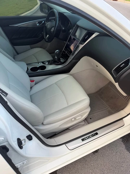 2015 Infiniti Q50 - Image 12 of 13