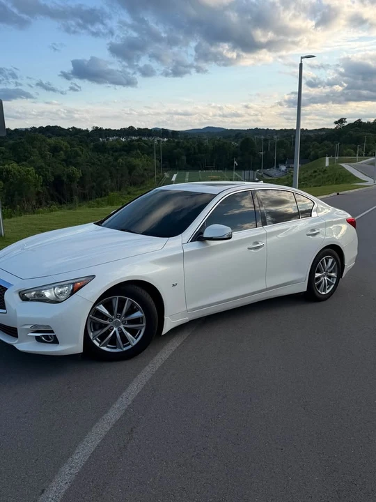 2015 Infiniti Q50 - Image 2 of 13