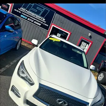 2015 Infiniti Q50 3.7 Premium Sedan 4D