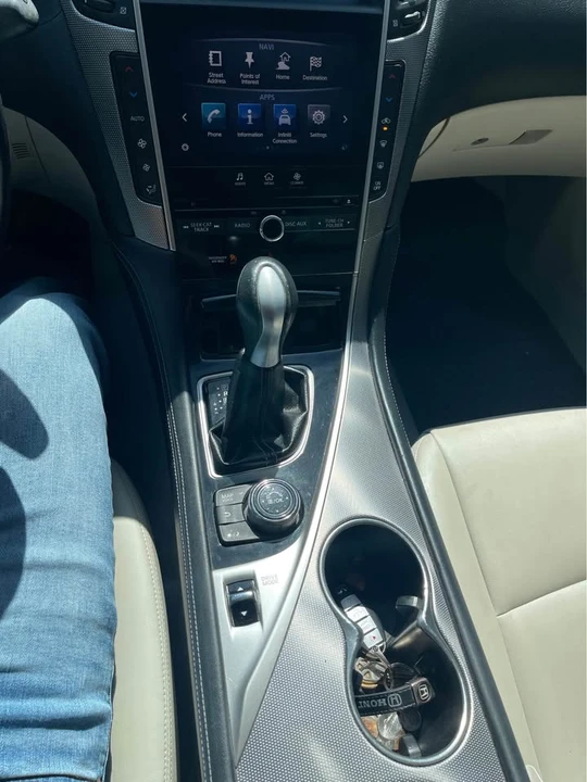 2015 Infiniti Q50 - Image 7 of 14