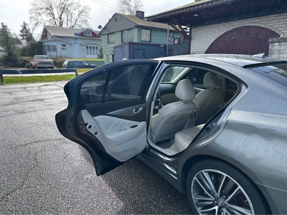 2015 Infiniti Q50 - Image 13 of 19