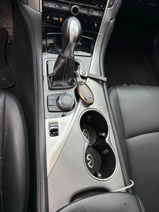 2015 Infiniti Q50 - Image 10 of 17