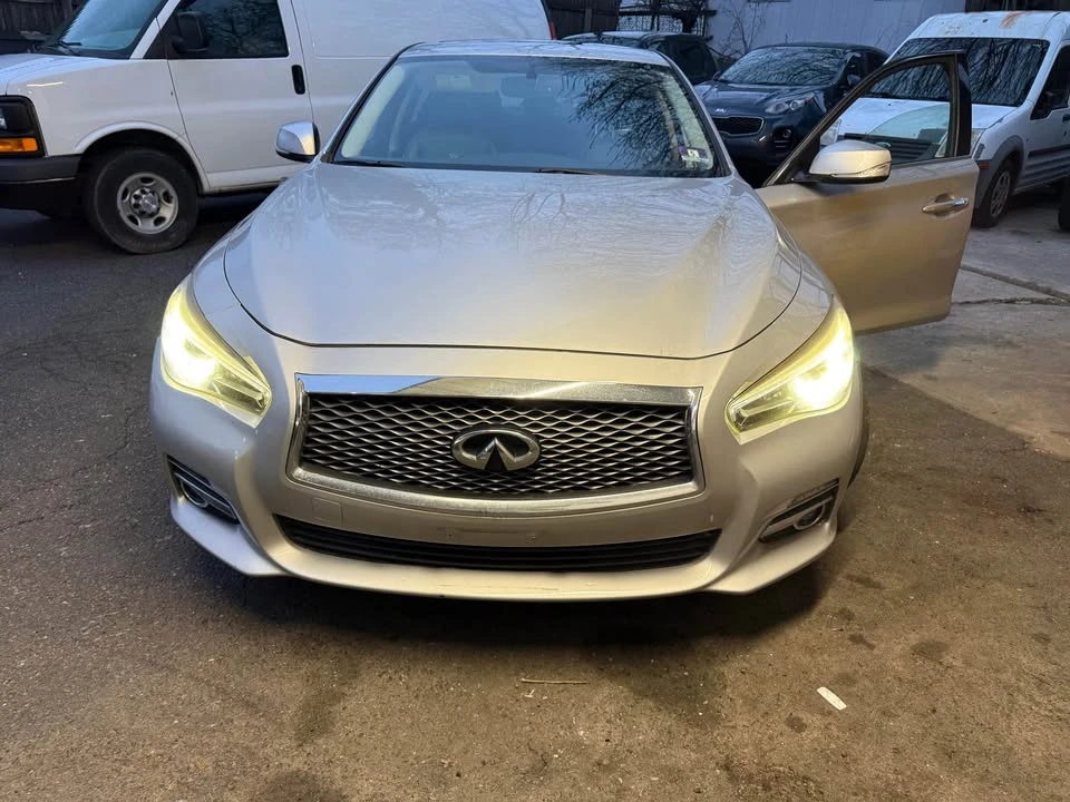 2015 Infiniti Q50 - Image 8 of 14