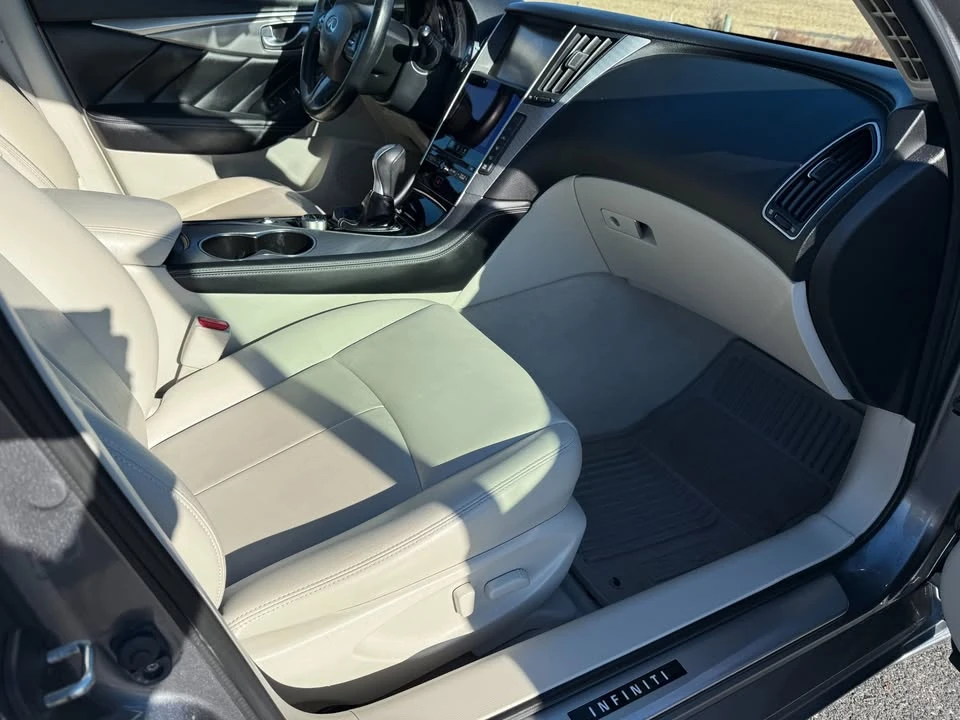 2015 Infiniti Q50 - Image 17 of 20