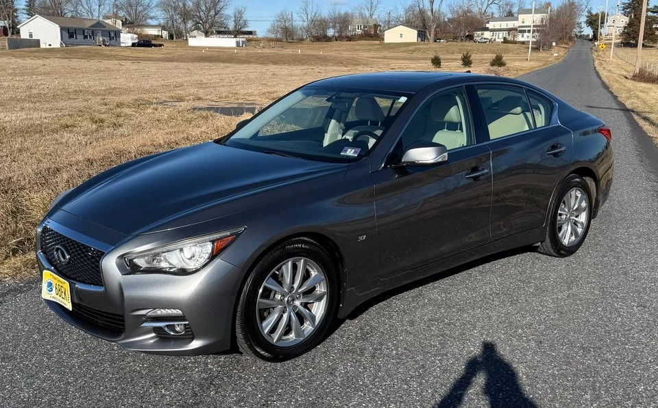 2015 Infiniti Q50 - Image 2 of 20