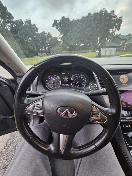 2015 Infiniti Q50 - Image 10 of 15
