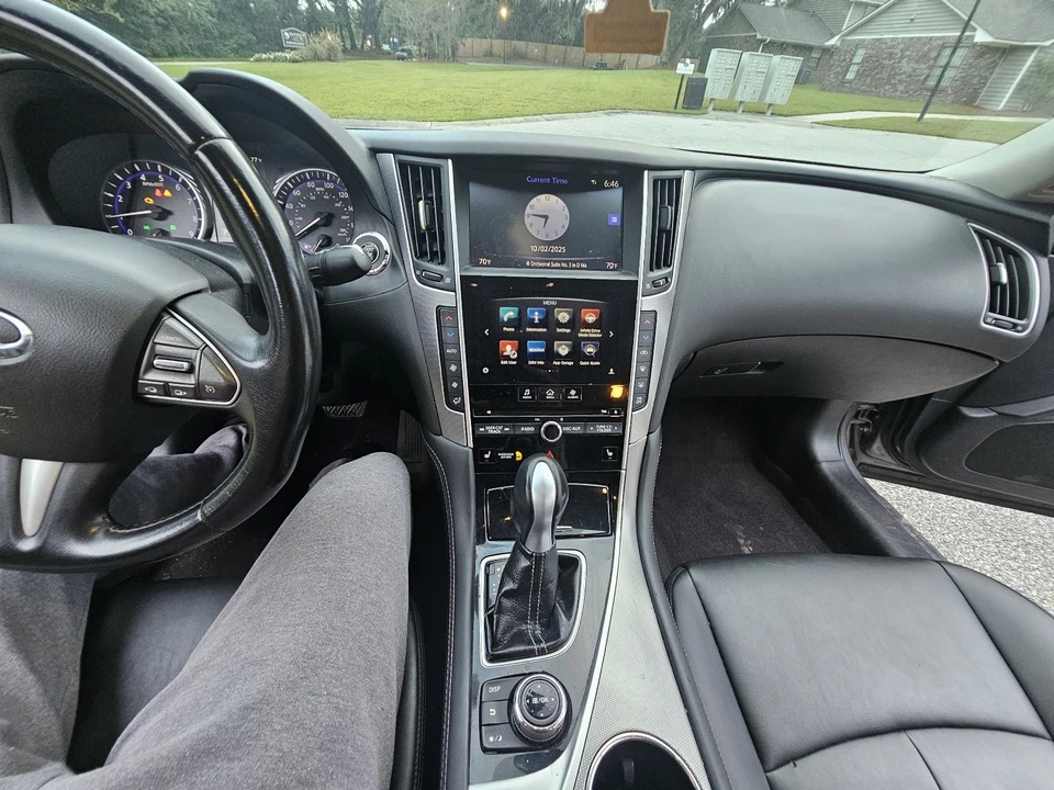 2015 Infiniti Q50 - Image 9 of 15