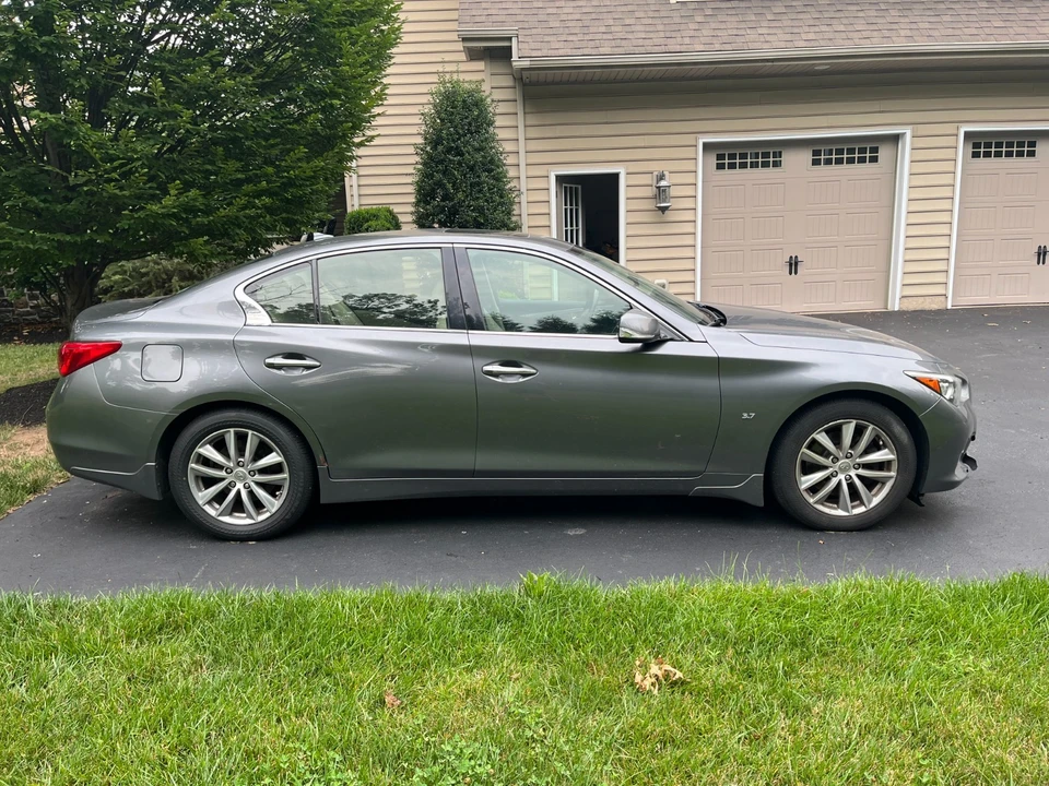 2015 Infiniti Q50 - Image 4 of 31
