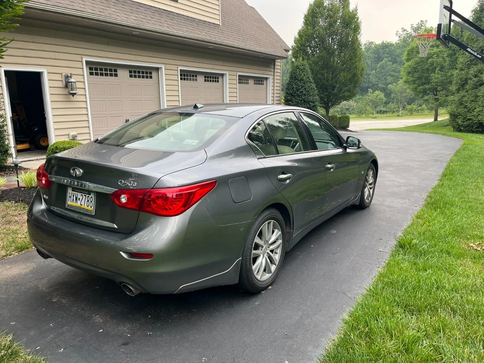 2015 Infiniti Q50 - Image 3 of 31