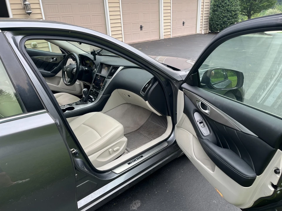 2015 Infiniti Q50 - Image 23 of 31