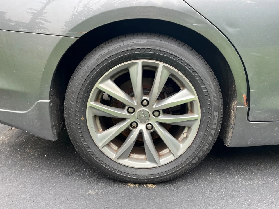 2015 Infiniti Q50 - Image 18 of 31