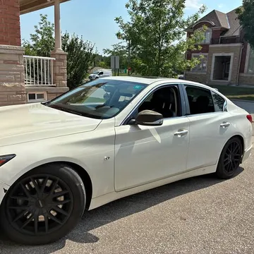 2015 Infiniti Q50