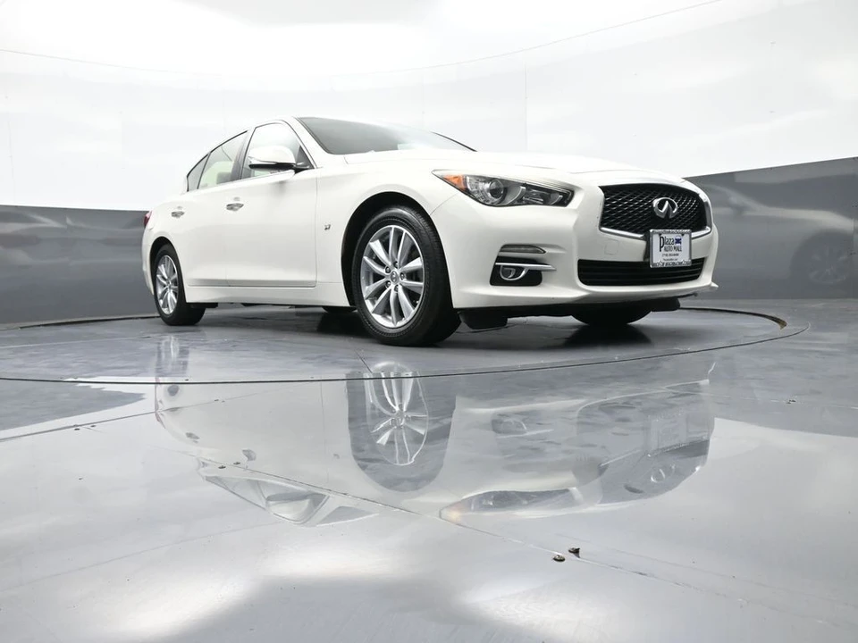 2015 Infiniti Q50 - Image 29 of 31