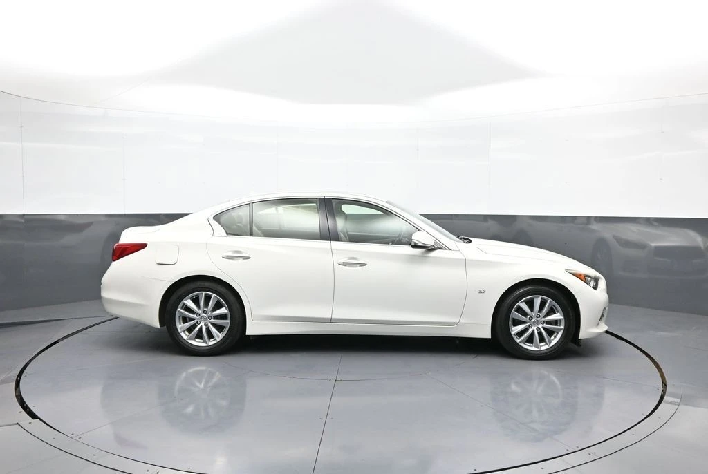 2015 Infiniti Q50 - Image 5 of 31