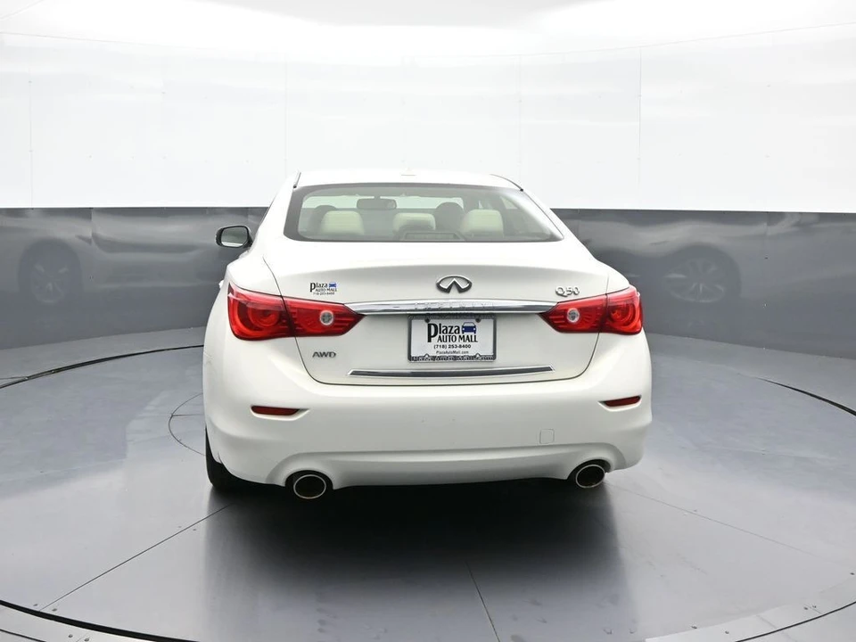 2015 Infiniti Q50 - Image 7 of 31