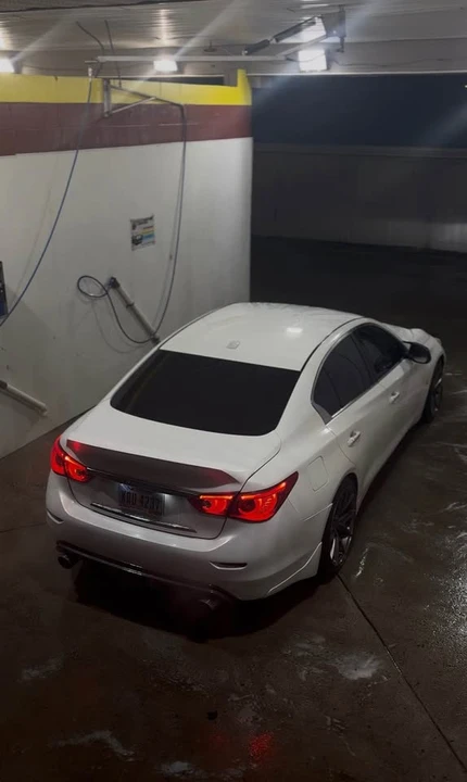 2015 Infiniti Q50 - Image 9 of 10
