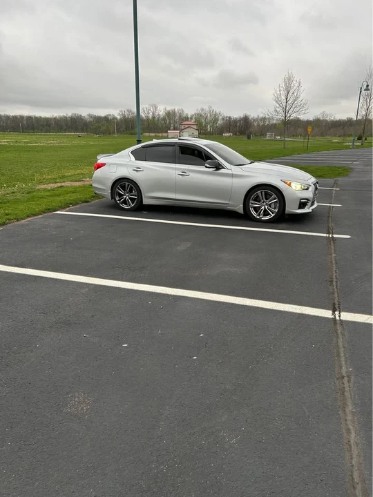 2015 Infiniti Q50 - Image 8 of 11