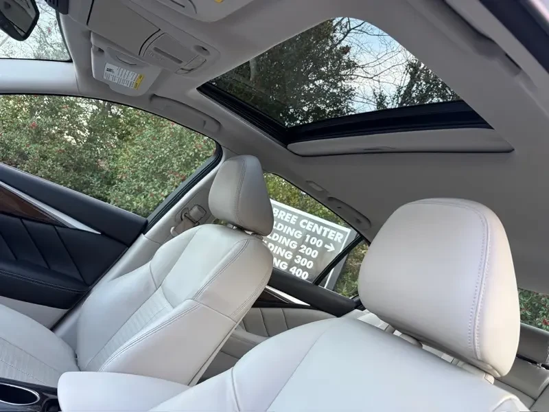 2015 Infiniti Q50 - Image 14 of 20