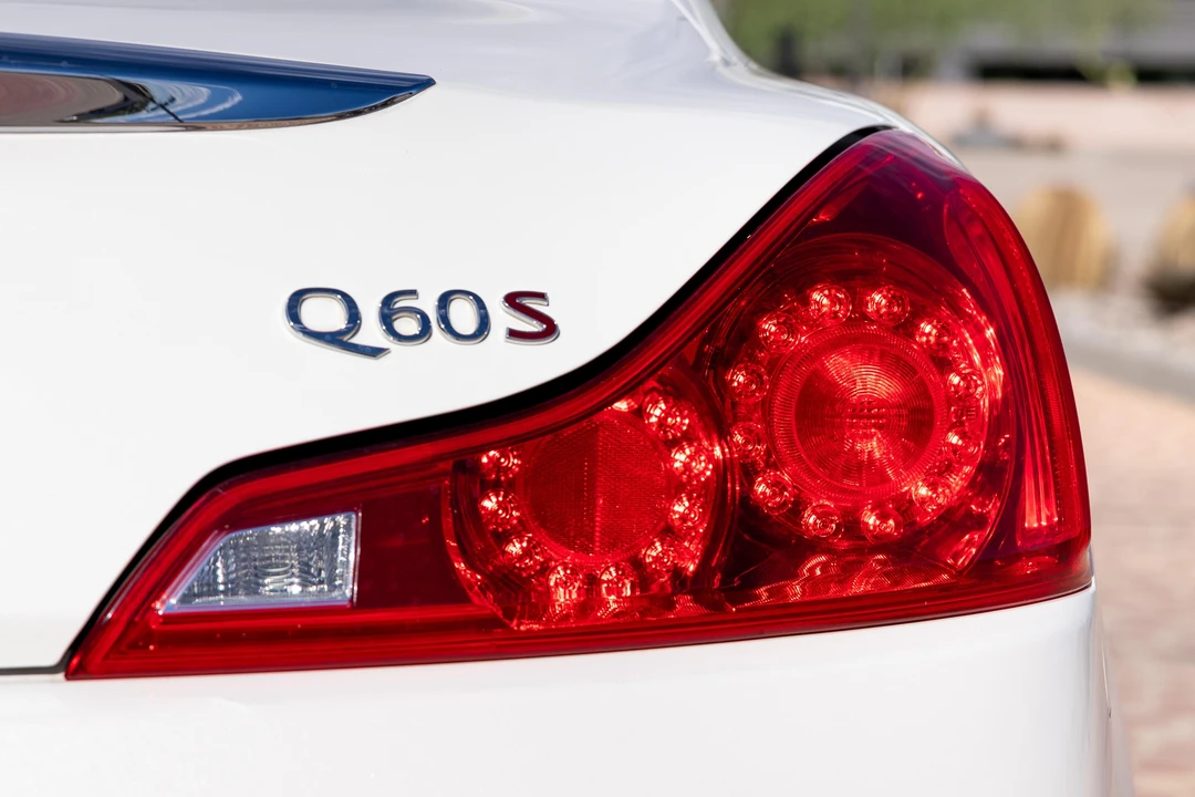 2015 Infiniti Q60 - Image 21 of 31